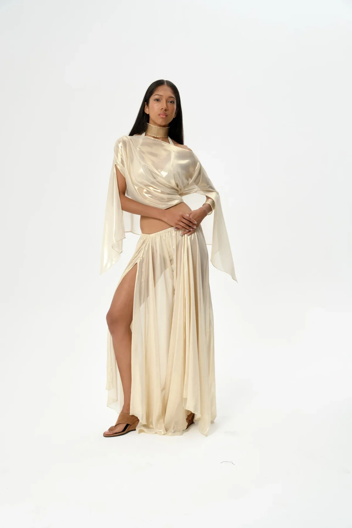 Goddess Parlak Gold Kısa Pelerin